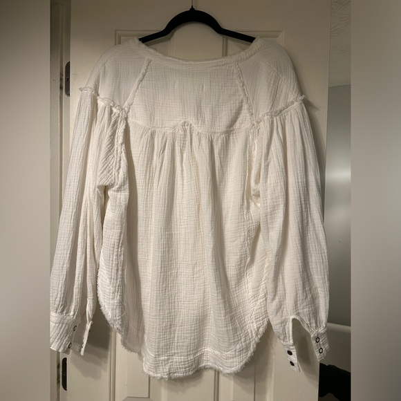 Free People We The Free Beach Day Henley Pullover Top - Picture 6 of 7